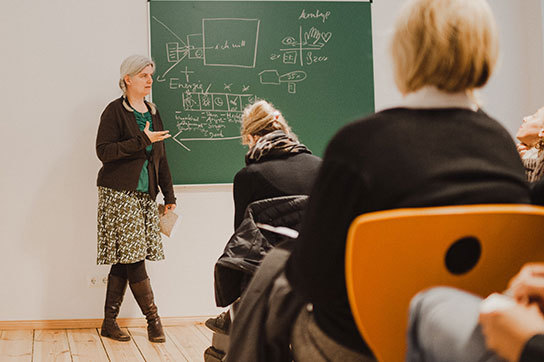 Das Lernwerk bietet seinen Mitarbeiter:innen reglemäßig Fortbildungen an