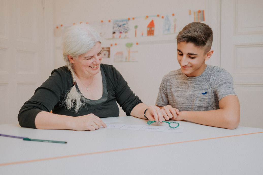 Lerntherapeutin bei der Intergartiven Lerntherapie