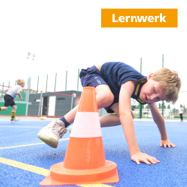 ALBA & Lernwerk Sommercamp: Kind beim Training